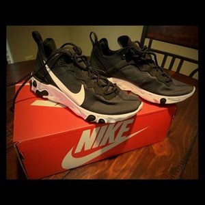 Nike Reacts Element 55